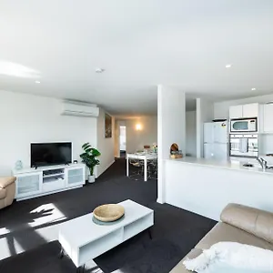 Griffin 180 Kingston Act Canberra